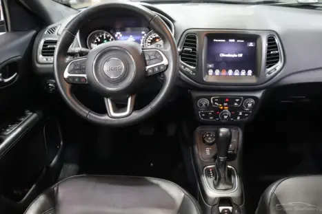 JEEP Compass 2.0 16V 4P LIMITED TURBO DIESEL 4X4 AUTOMÁTICO, Foto 5 JEEP Compass 2.0 16V 4P LIMITED TURBO DIESEL 4X4 AUTOMÁTICO, Foto 5