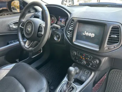 JEEP Compass 2.0 16V 4P TRAILHAWK TURBO DIESEL 4X4 AUTOMÁTICO, Foto 8 JEEP Compass 2.0 16V 4P TRAILHAWK TURBO DIESEL 4X4 AUTOMÁTICO, Foto 8