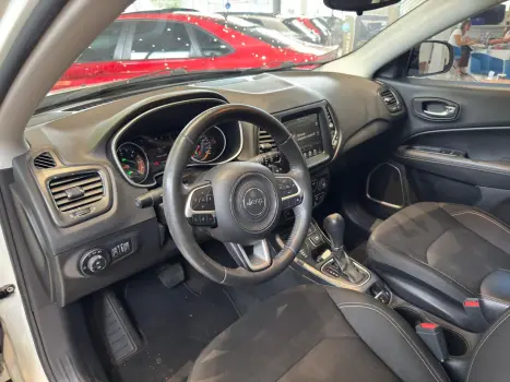 JEEP Compass 2.0 16V 4P LONGITUDE TURBO DIESEL 4X4 AUTOM�TICO, Foto 4