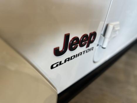 JEEP Gladiador 3.6 V6 32V 4P RUBICON 4X4 AUTOMÁTICO, Foto 3