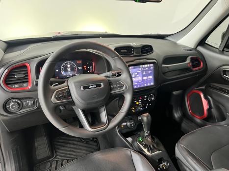 JEEP Renegade 1.3 16V 4P FLEX T270 TRAILHAWK 4X4 TURBO AUTOMÁTICO, Foto 8 JEEP Renegade 1.3 16V 4P FLEX T270 TRAILHAWK 4X4 TURBO AUTOMÁTICO, Foto 8