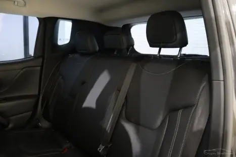 JEEP Renegade 1.3 16V 4P FLEX T270 LONGITUDE TURBO AUTOM�TICO, Foto 8