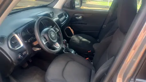 JEEP Renegade 1.8 16V 4P FLEX AUTOMÁTICO, Foto 10 JEEP Renegade 1.8 16V 4P FLEX AUTOMÁTICO, Foto 10