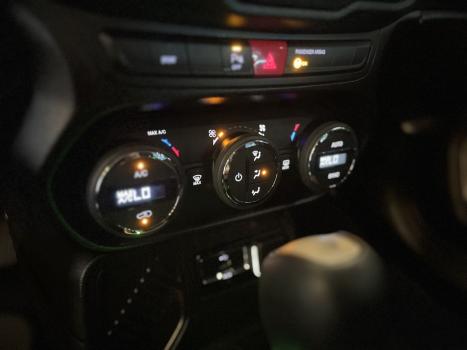 JEEP Renegade 1.8 16V 4P FLEX LONGITUDE AUTOM�TICO, Foto 13