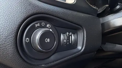 JEEP Renegade 1.8 16V 4P FLEX AUTOM�TICO, Foto 22