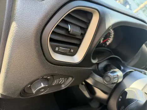 JEEP Renegade 1.8 16V 4P FLEX AUTOM�TICO, Foto 13