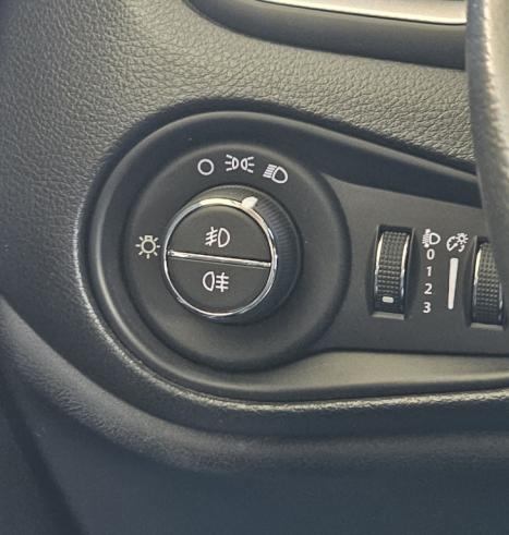 JEEP Renegade 1.8 16V 4P FLEX LONGITUDE AUTOM�TICO, Foto 17