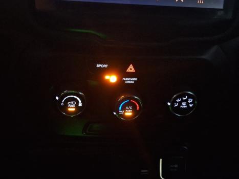 JEEP Renegade 1.8 16V 4P FLEX AUTOMÁTICO, Foto 17