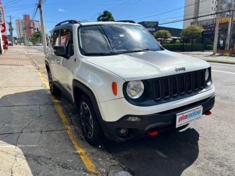 JEEP Renegade 2.0 16V 4P TURBO DIESEL TRAILHAWK 4X4 AUTOM�TICO, Foto 4