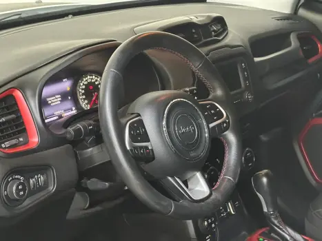 JEEP Renegade 2.0 16V 4P TURBO DIESEL TRAILHAWK 4X4 AUTOM�TICO, Foto 4