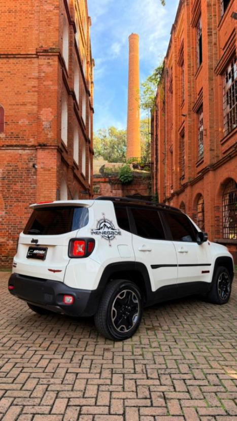 JEEP Renegade 2.0 16V 4P TURBO DIESEL TRAILHAWK 4X4 AUTOM�TICO, Foto 3