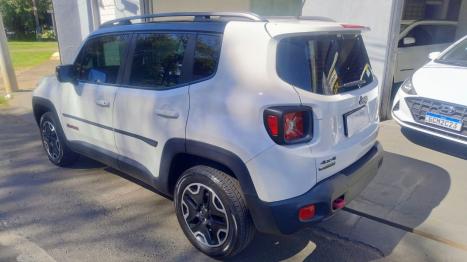 JEEP Renegade 2.0 16V 4P TURBO DIESEL TRAILHAWK 4X4 AUTOM�TICO, Foto 4