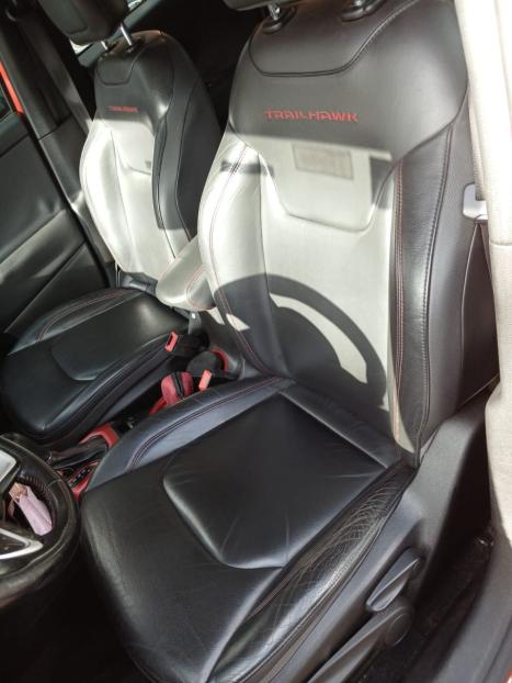 JEEP Renegade 2.0 16V 4P TURBO DIESEL TRAILHAWK 4X4 AUTOM�TICO, Foto 8