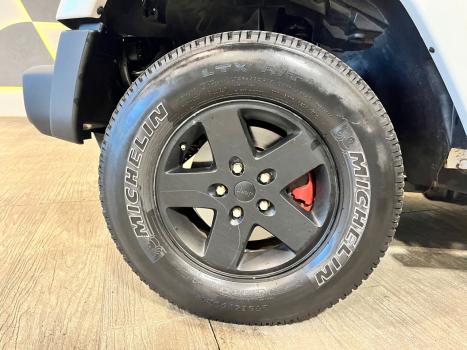 JEEP Wrangler 3.6 V6 4P UNLIMITED SPORT 4X4 AUTOM�TICO, Foto 5