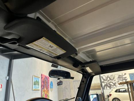 JEEP Wrangler 3.8 V6 12V SPORT TETO R�GIDO AUTOM�TICO, Foto 9