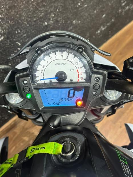 KAWASAKI ER-6N 650 , Foto 7
