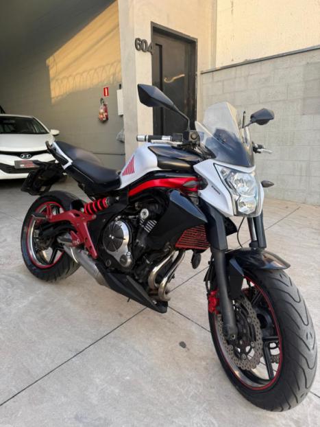 KAWASAKI ER-6N 650 ABS, Foto 6