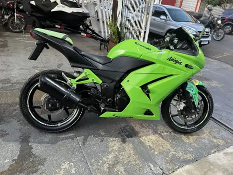 KAWASAKI Ninja 250 R, Foto 5 KAWASAKI Ninja 250 R, Foto 5