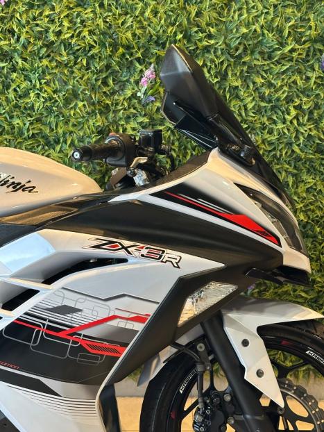 KAWASAKI Ninja 300 , Foto 4 KAWASAKI Ninja 300 , Foto 4