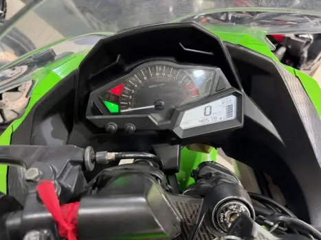 KAWASAKI Ninja 300 , Foto 6
