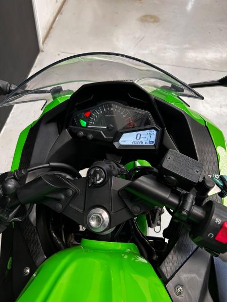 KAWASAKI Ninja 300 ABS, Foto 8