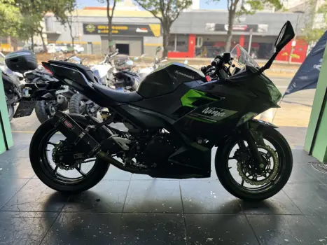 KAWASAKI Ninja 400 , Foto 4 KAWASAKI Ninja 400 , Foto 4