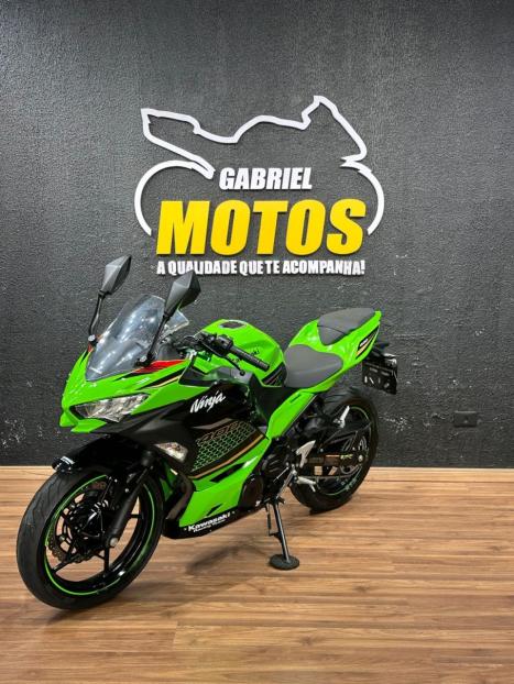 KAWASAKI Ninja 400 , Foto 4