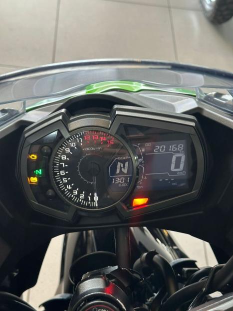 KAWASAKI Ninja 400 , Foto 7