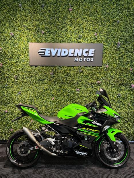 KAWASAKI Ninja 400 , Foto 2