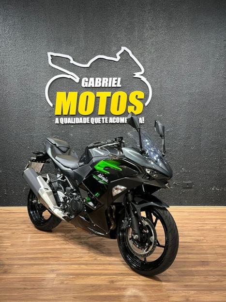 KAWASAKI Ninja 500 , Foto 3