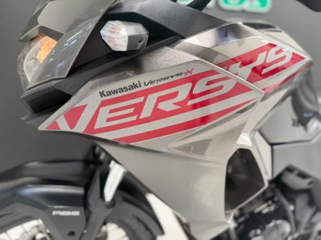 KAWASAKI Versys 300 TOURER, Foto 4