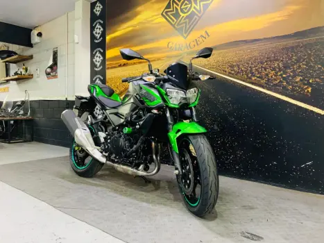 KAWASAKI Z 400 ABS, Foto 3