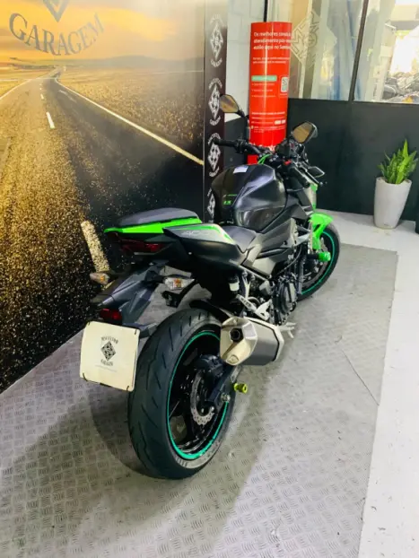 KAWASAKI Z 400 ABS, Foto 7
