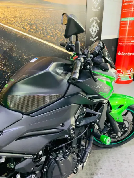 KAWASAKI Z 400 ABS, Foto 9