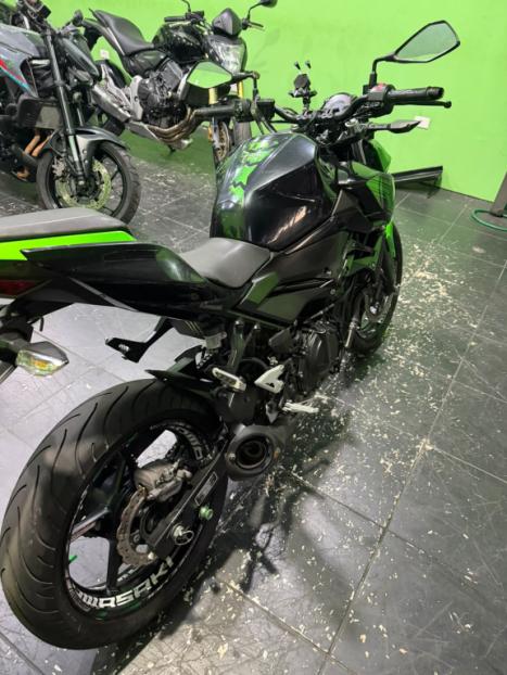 KAWASAKI Z 400 ABS, Foto 8