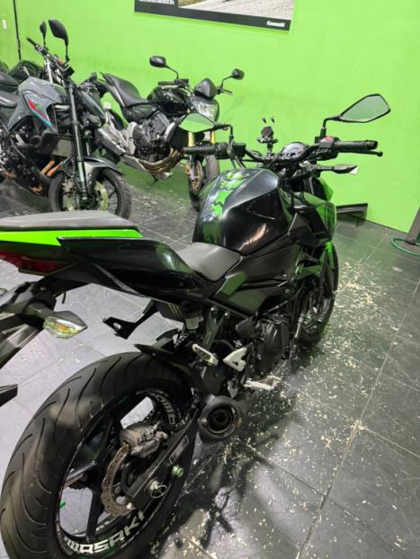 KAWASAKI Z 400 ABS, Foto 9