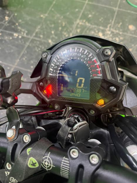 KAWASAKI Z 400 ABS, Foto 11