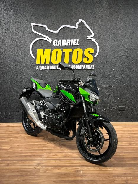 KAWASAKI Z 400 ABS, Foto 3