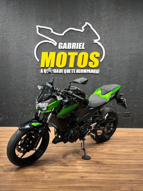 KAWASAKI Z 400 ABS, Foto 4