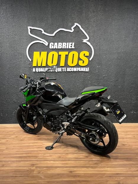 KAWASAKI Z 400 ABS, Foto 5