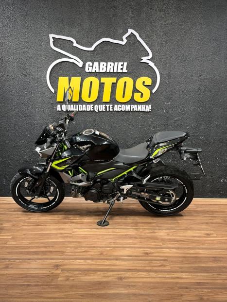 KAWASAKI Z 400 ABS, Foto 2