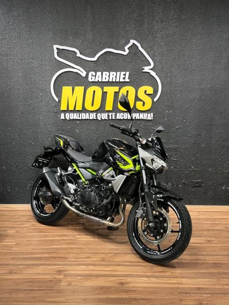 KAWASAKI Z 400 ABS, Foto 3