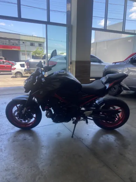 KAWASAKI Z 900 ABS, Foto 4