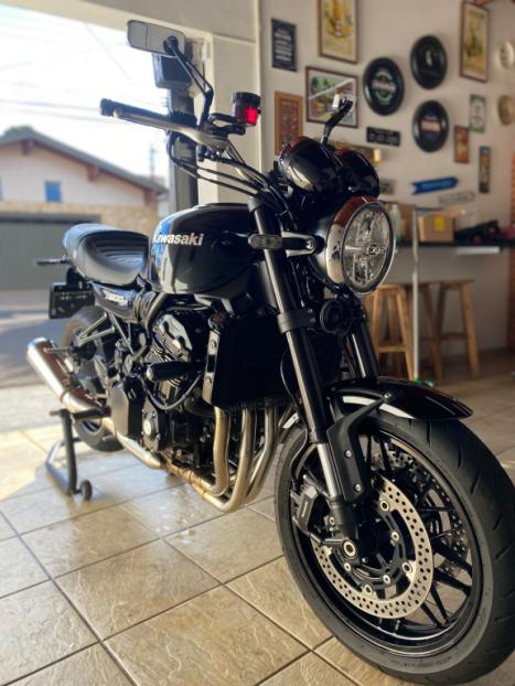 KAWASAKI Z 900 RS, Foto 1
