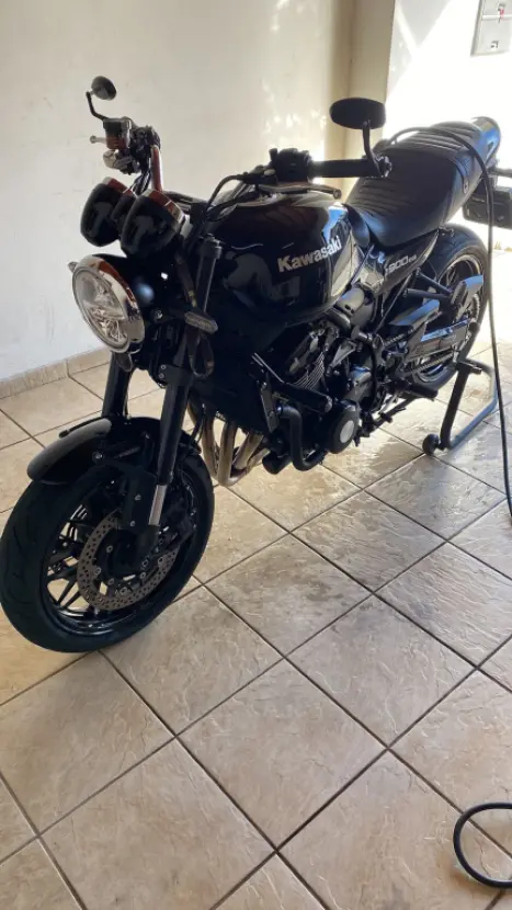 KAWASAKI Z 900 RS, Foto 10