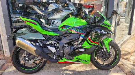 KAWASAKI ZX-4R , Foto 2 KAWASAKI ZX-4R , Foto 2