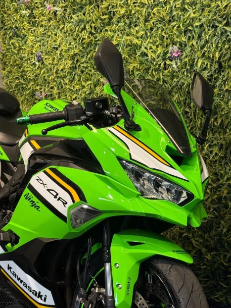 KAWASAKI ZX-4R , Foto 9