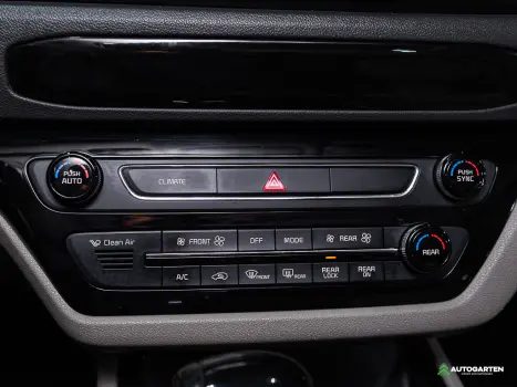 KIA Carnival 3.3 V6 4P EX  AUTOMTCIO, Foto 16