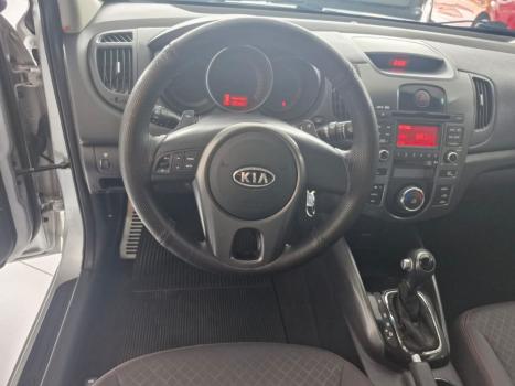 KIA Cerato Sedan 1.6 16V 4P SX3 AUTOM�TICO, Foto 2