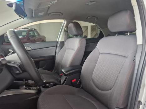 KIA Cerato Sedan 1.6 16V 4P SX3 AUTOM�TICO, Foto 4